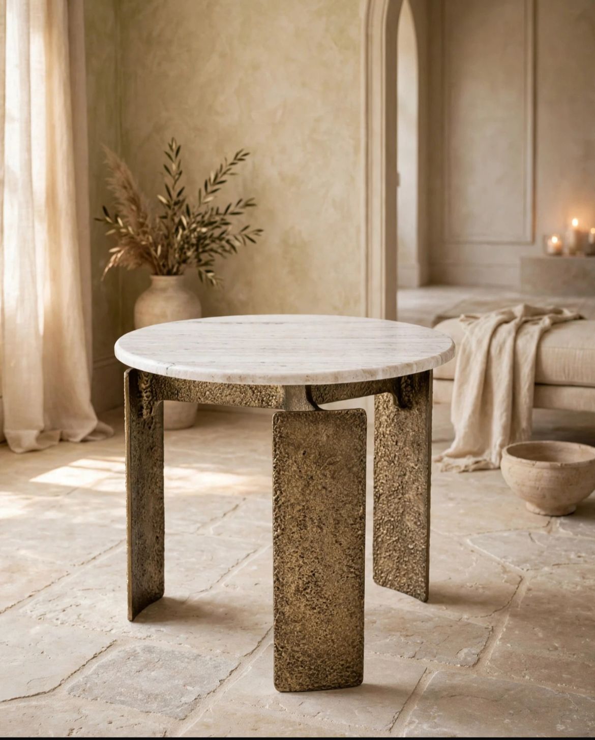 TRIVIA Luxury Marble Table