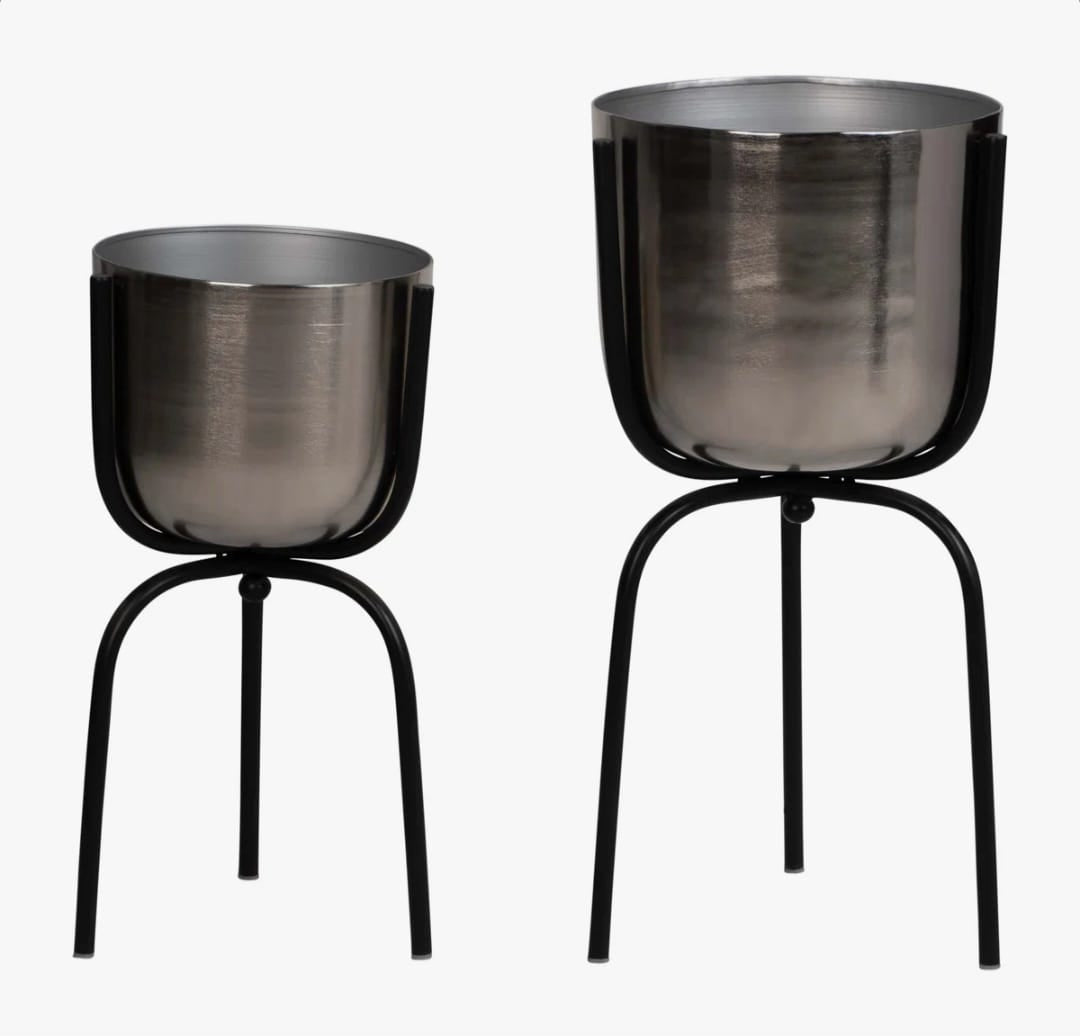 Vinus  Planters Set of 2