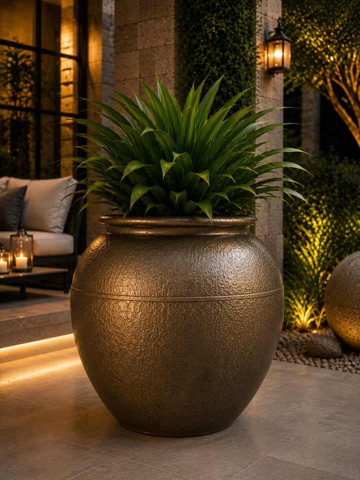 Rose Luxury  pot planter