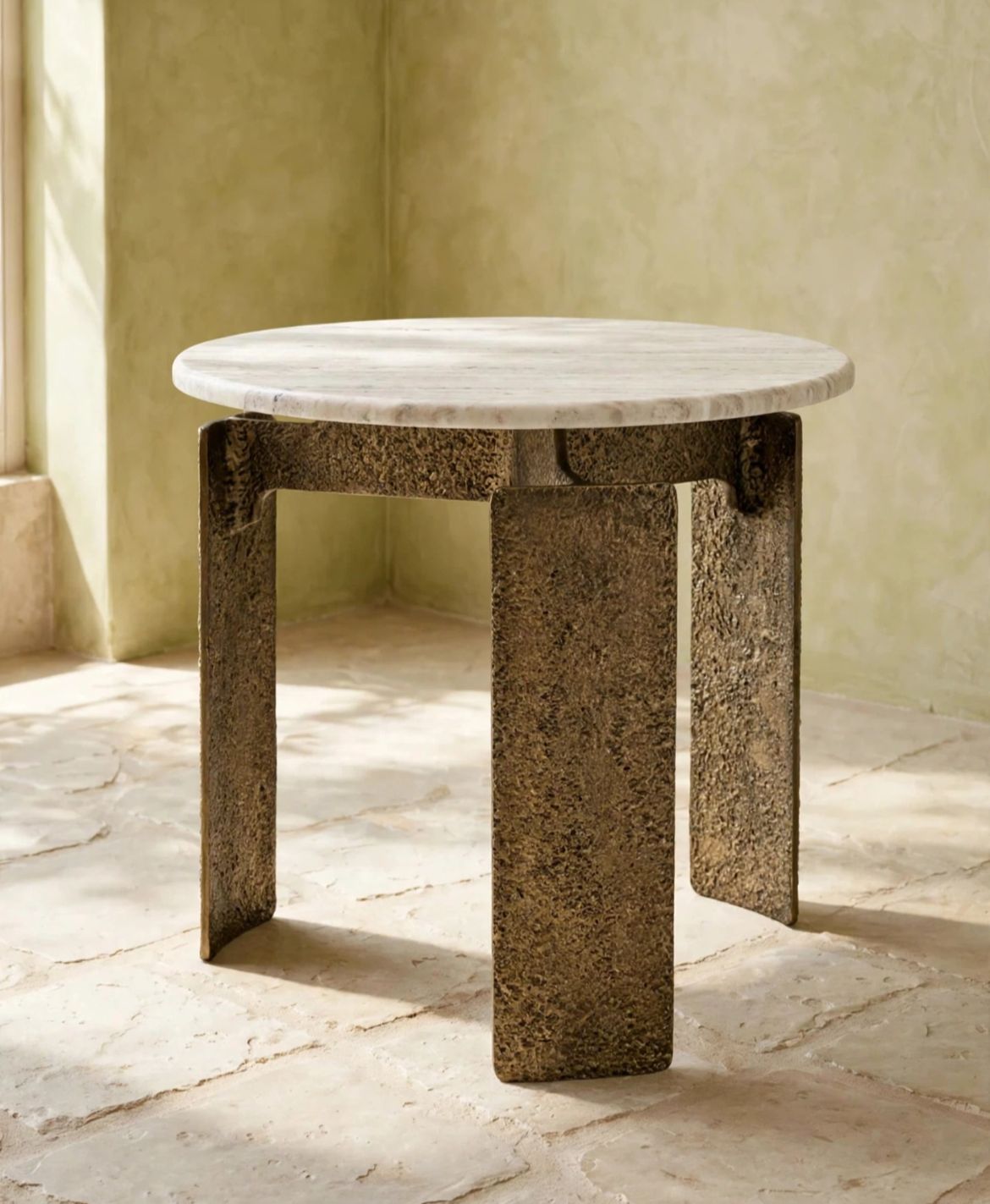 TRIVIA Luxury Marble Table