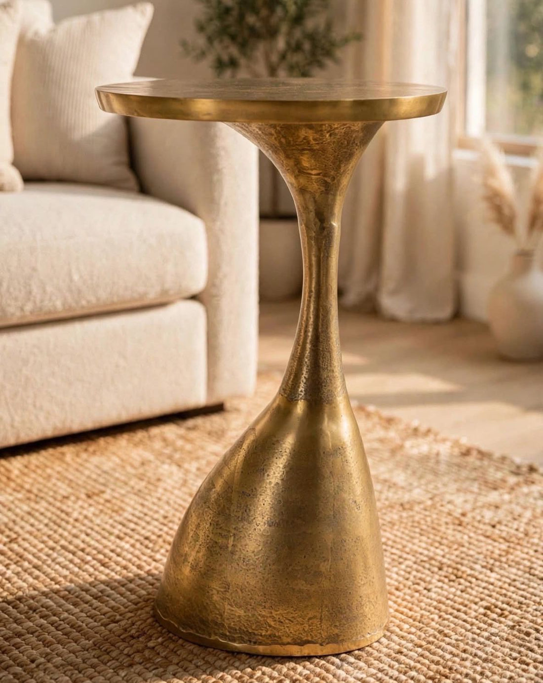 Luras  side table