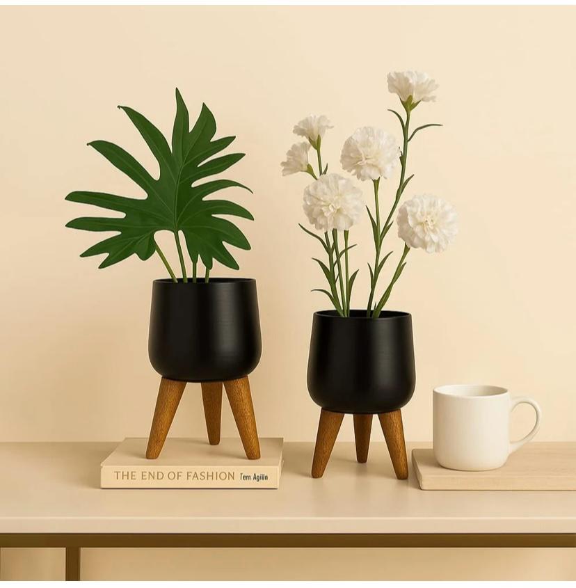 SOHA  Planter   Set   of   2   w/Faux   Leaves