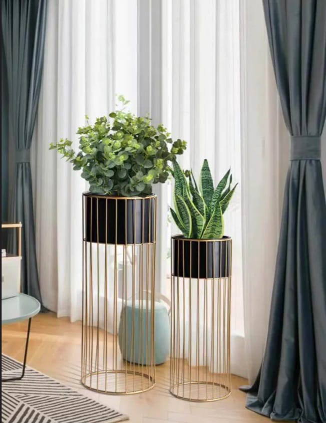 Riho  Planters   Set   of   2