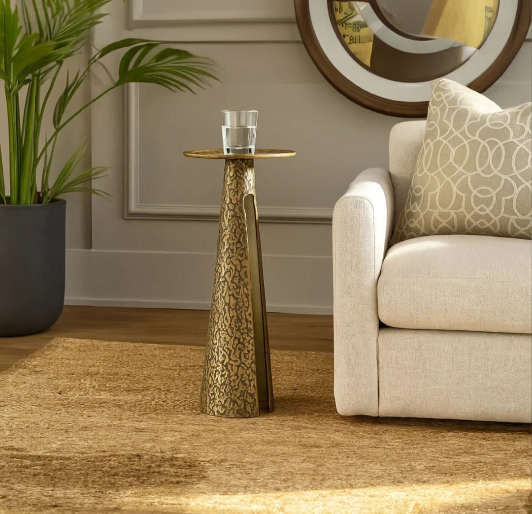 Arva side drink table