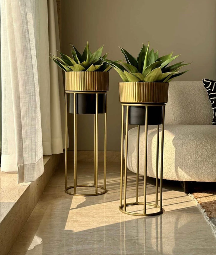 Lavish   Planters   Set   of   2