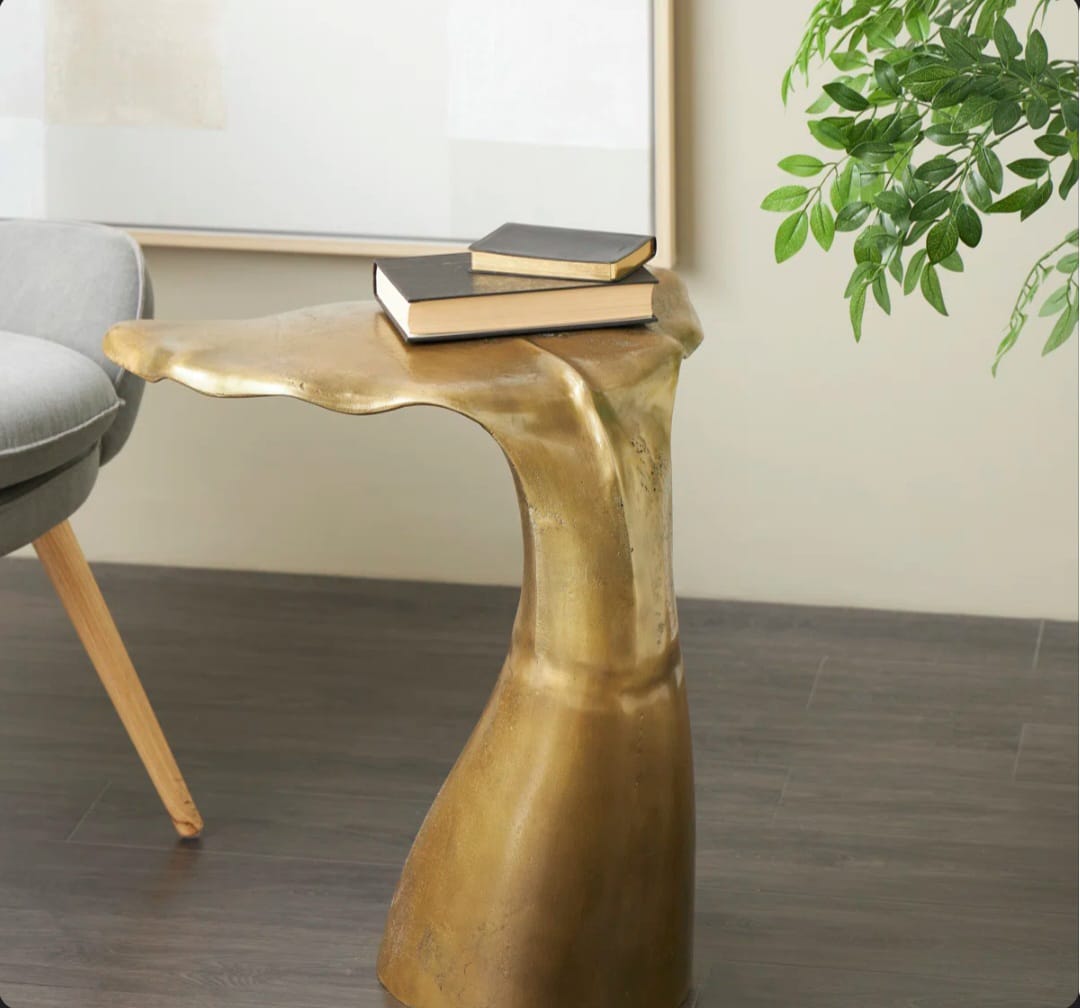 Edens tail whale side table