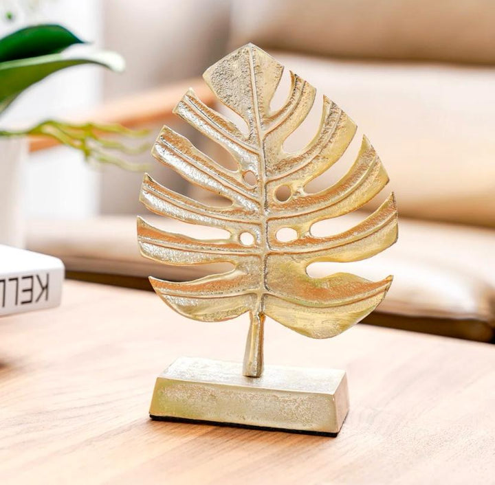 Brunsville Metal Gold Palm Leaf Table Décor