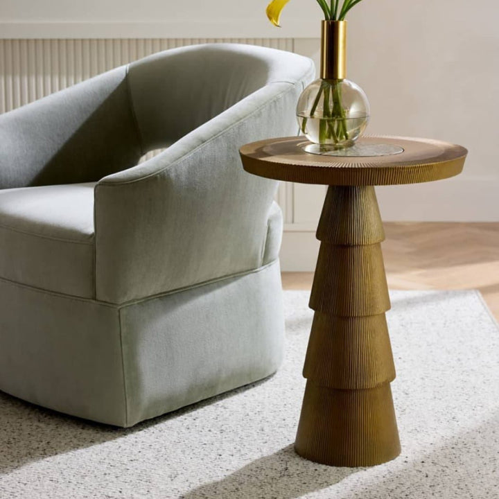 Mathis Accent table