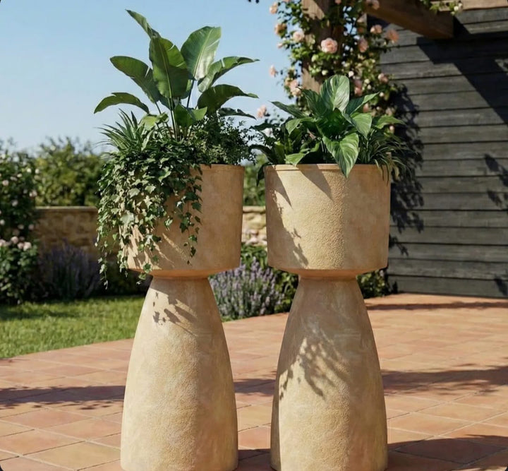 Moderna  planter Modern set of 2