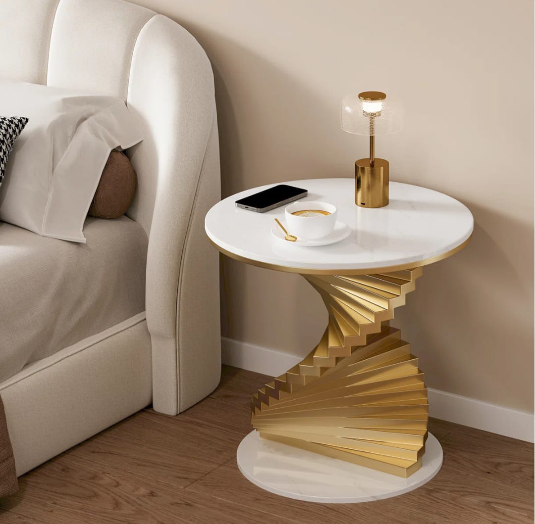 Roza Scarlett   Gold   Table