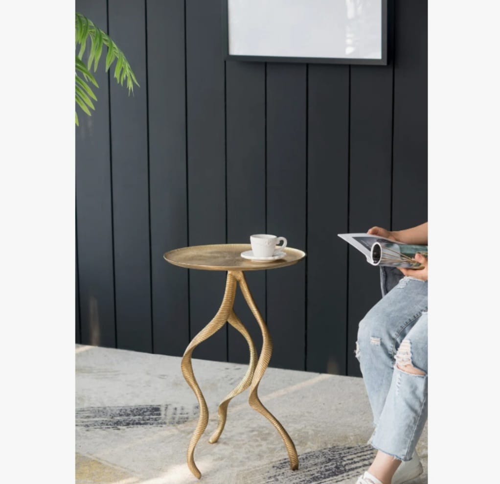 Kalep side table
