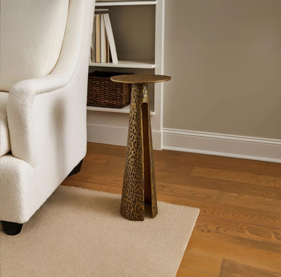 Arva side drink table