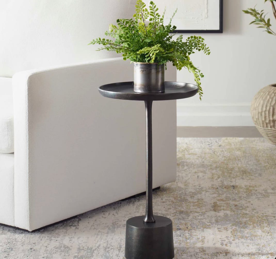 Livora  drink table