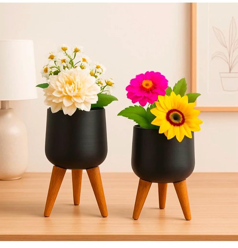 SOHA  Planter   Set   of   2   w/Faux   Leaves