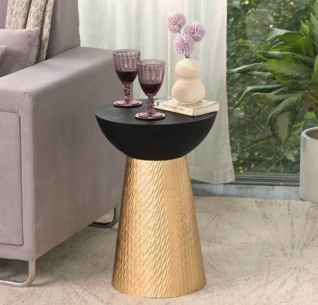 Evlaar side table