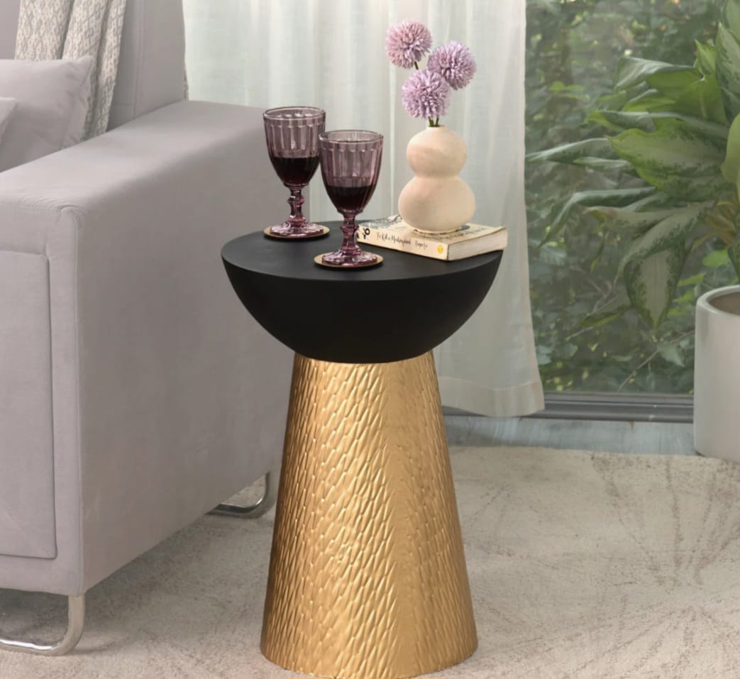 Evlaar side table