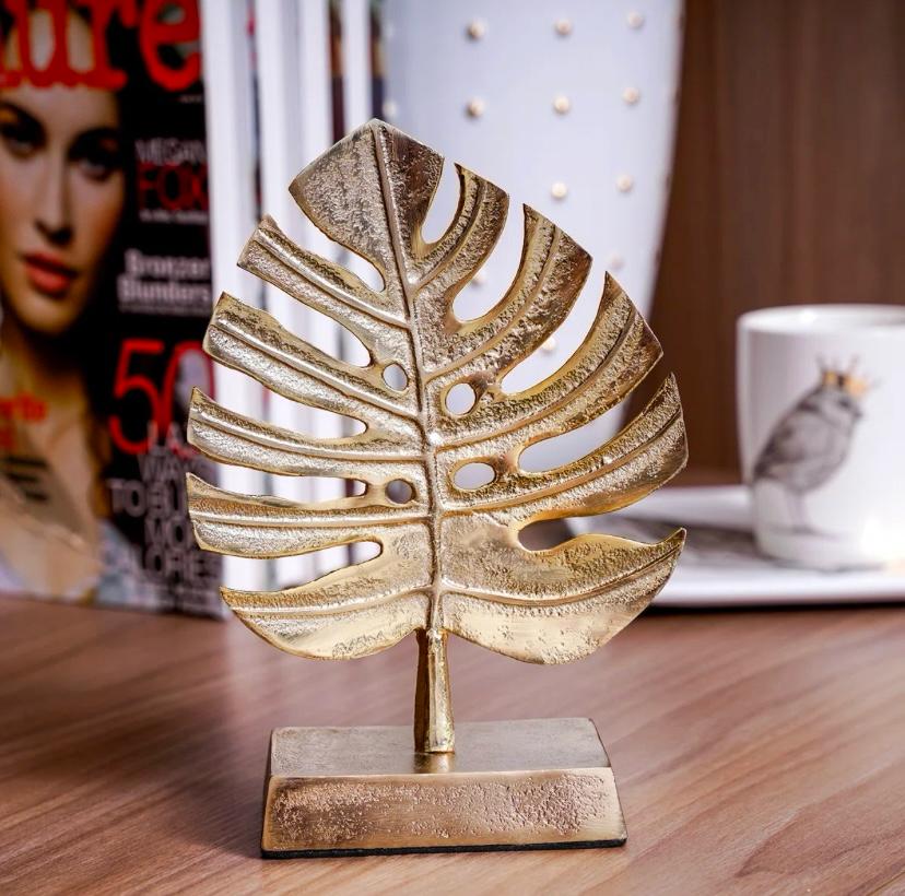 Brunsville Metal Gold Palm Leaf Table Décor
