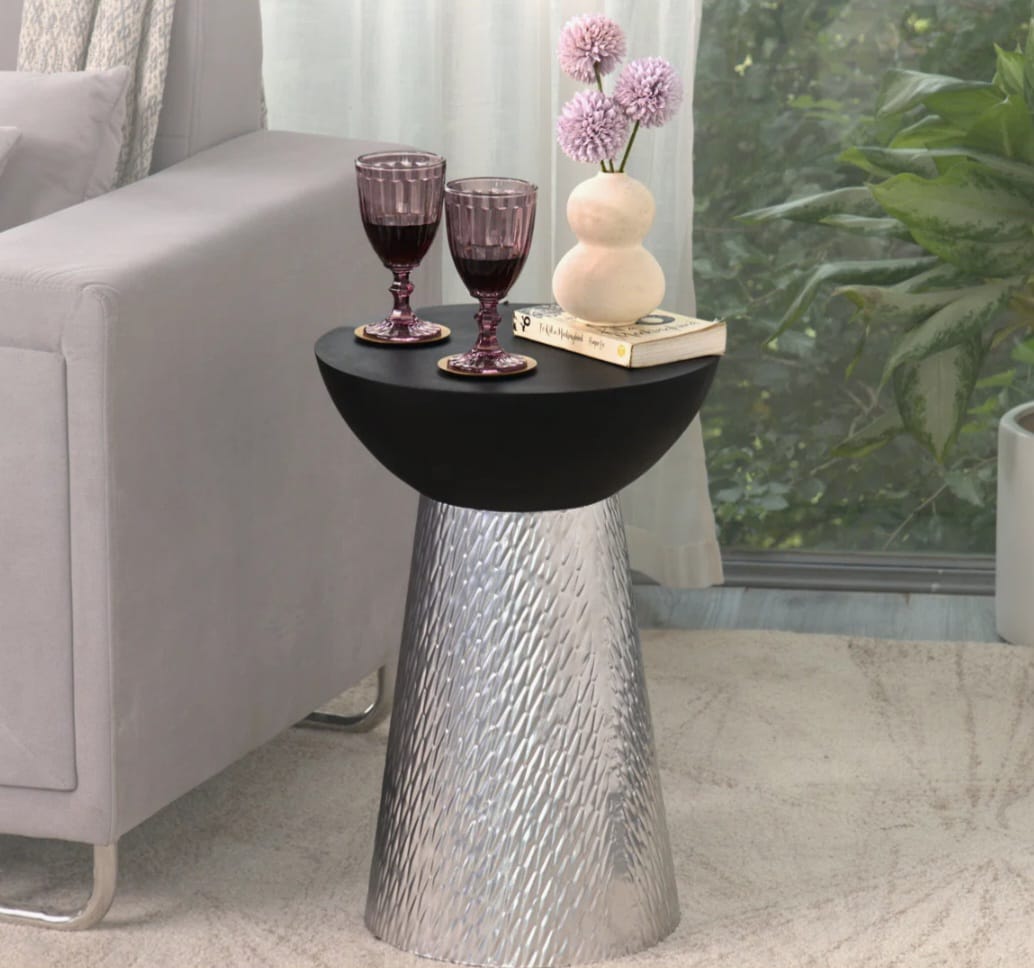 VILARA side table