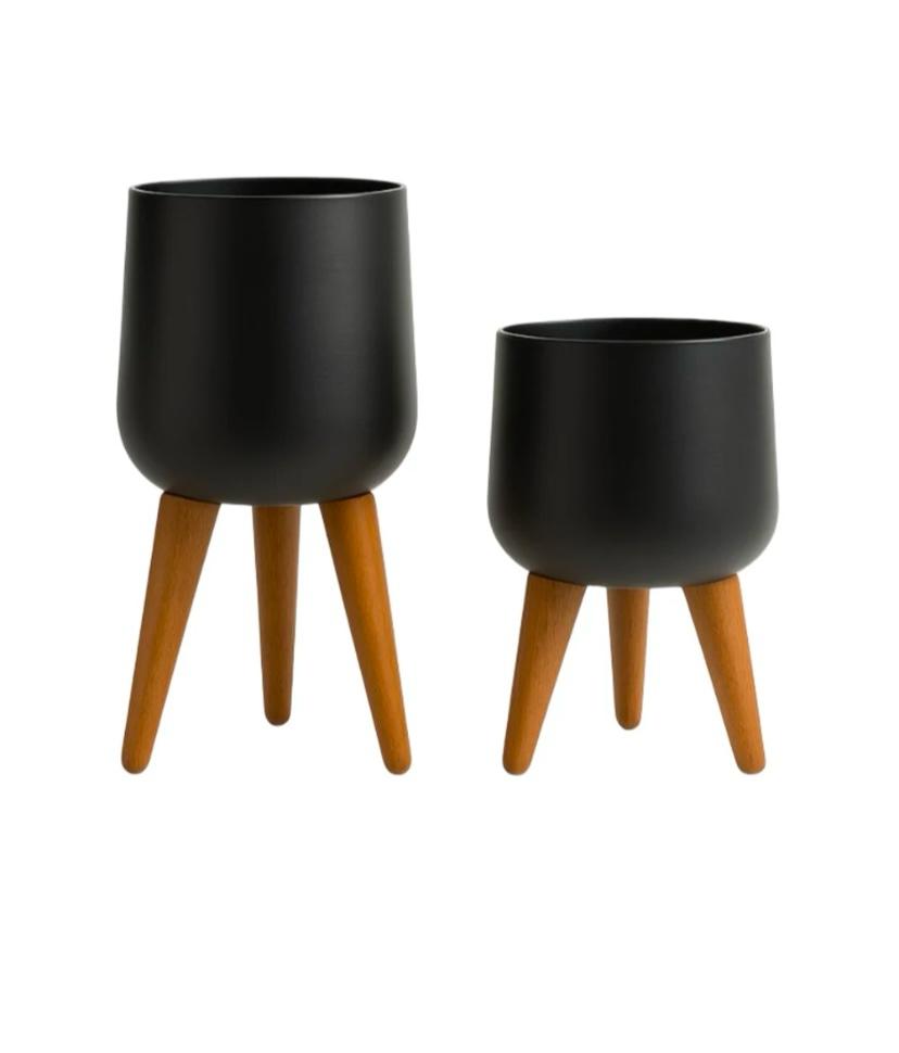 SOHA  Planter   Set   of   2   w/Faux   Leaves