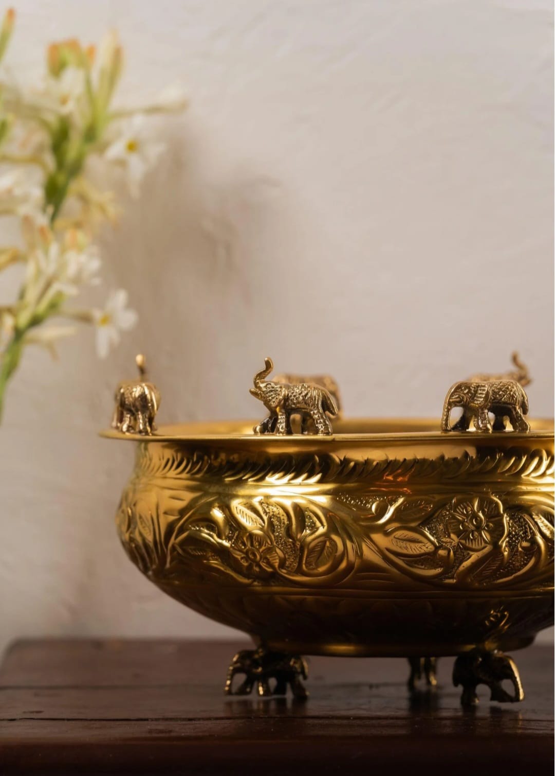 Swarna Design Embossed Elephant urli