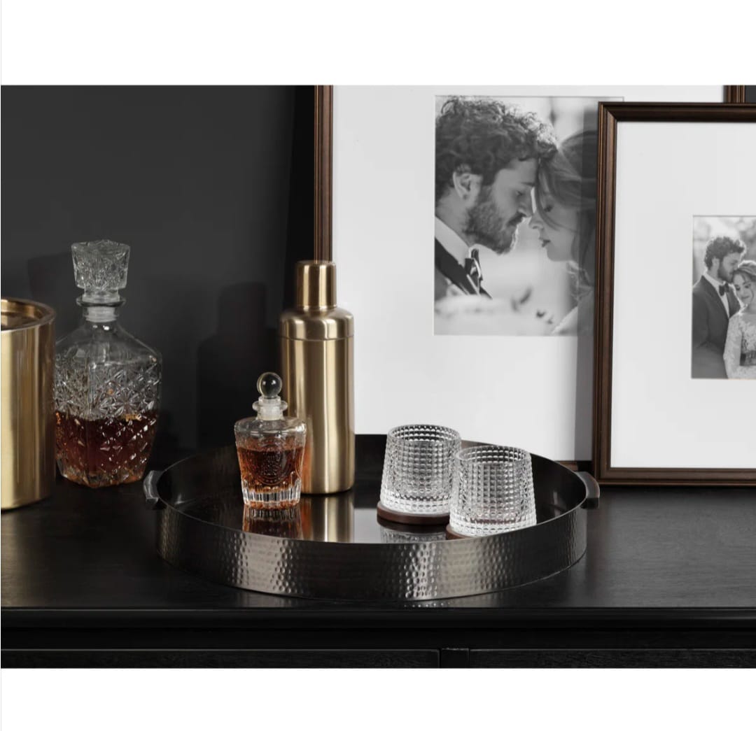 Nova serving hammered tray