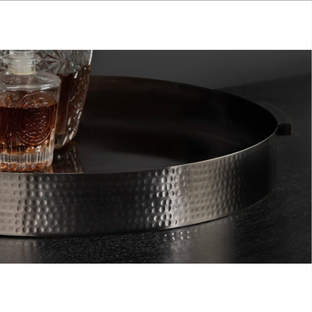 Nova serving hammered tray
