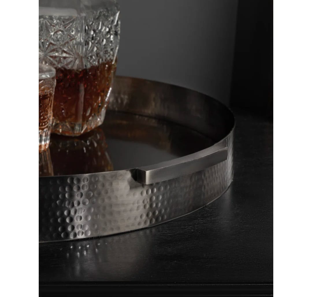 Nova serving hammered tray