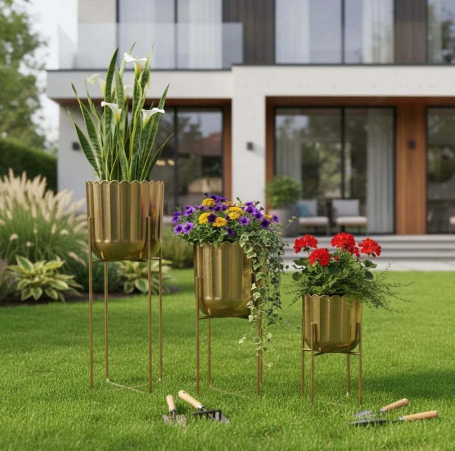 Magnolia   Planters   Set   of   3