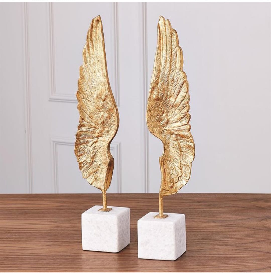 nova Gold leaf sculpture with marble Base